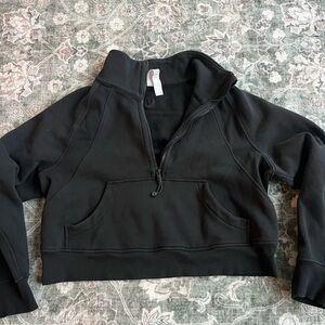 Lululemon scuba Half-Zip
